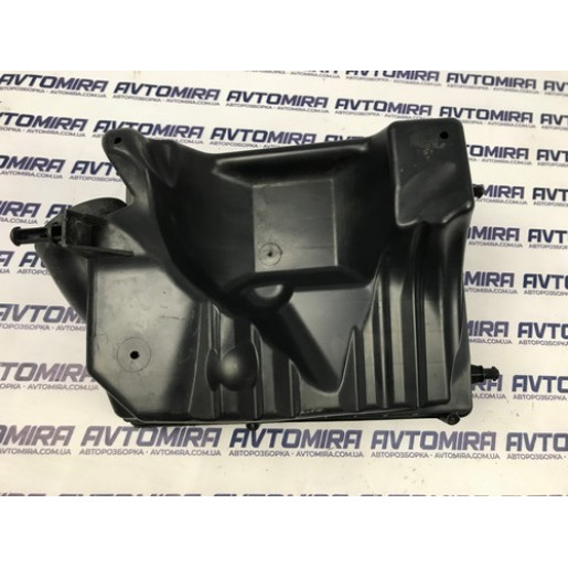 Корпус повітряного фільтра Opel Zafira B 1.6 16V 2005-2011 13273413